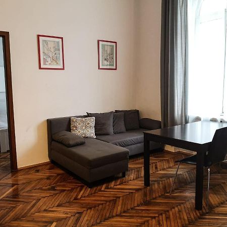 Apartment Next To The Main Square Kraków Exteriör bild